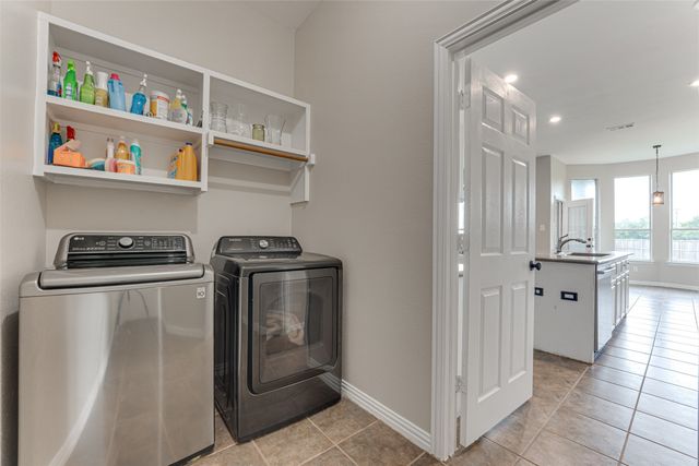 217 Panther Peak Drive, Midlothian, TX 76065