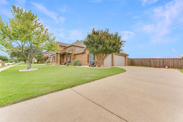 217 Panther Peak Drive, Midlothian, TX 76065