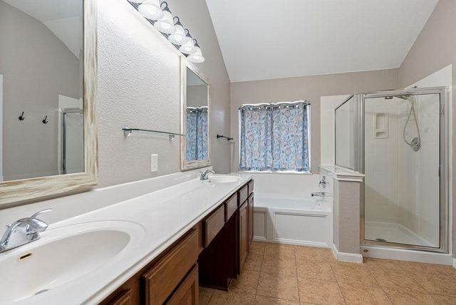 1541 Stone Rim LOOP, Buda, TX 78610