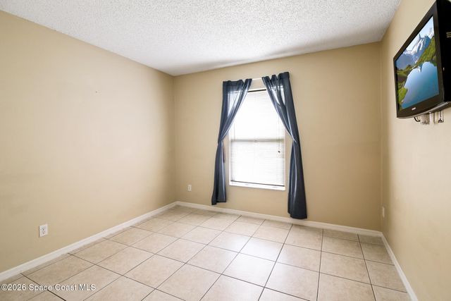 1081 Douglas Street SE, Palm Bay, FL 32909