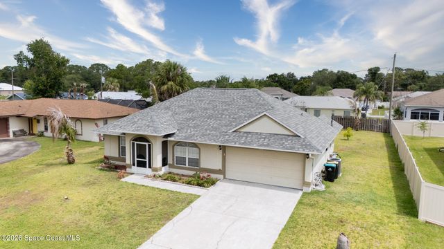1081 Douglas Street SE, Palm Bay, FL 32909