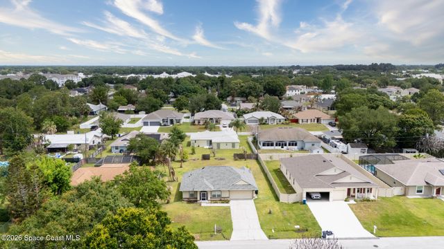 1081 Douglas Street SE, Palm Bay, FL 32909