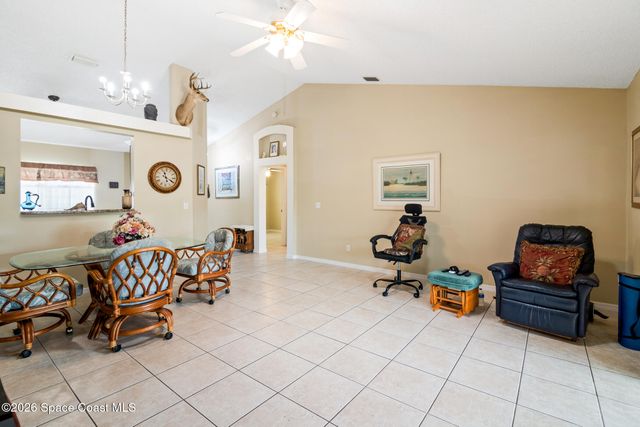 1081 Douglas Street SE, Palm Bay, FL 32909