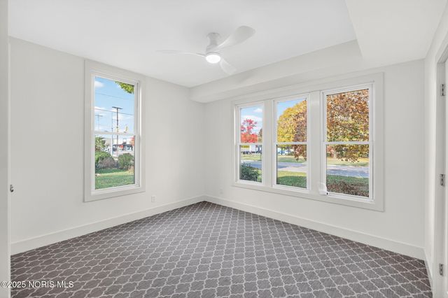 208 E Indiana Avenue, Perrysburg, OH 43551