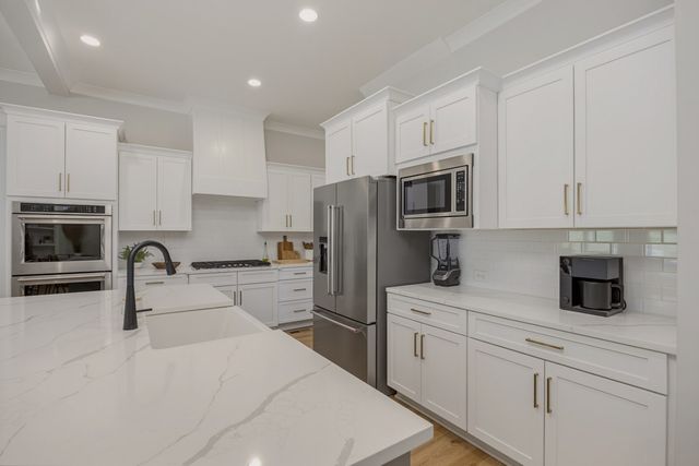 2022 Kingsbarns Dr, Nolensville, TN 37135