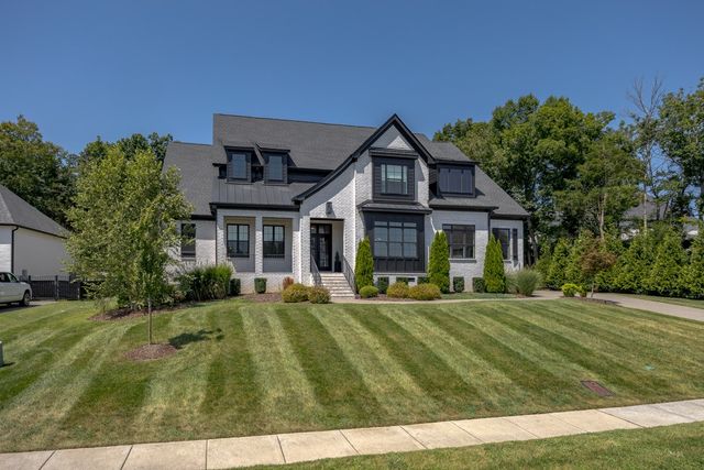 2022 Kingsbarns Dr, Nolensville, TN 37135