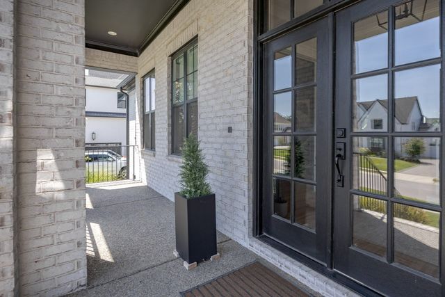 2022 Kingsbarns Dr, Nolensville, TN 37135