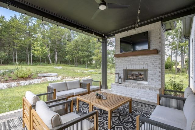 2022 Kingsbarns Dr, Nolensville, TN 37135