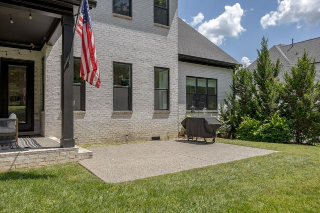 2022 Kingsbarns Dr, Nolensville, TN 37135