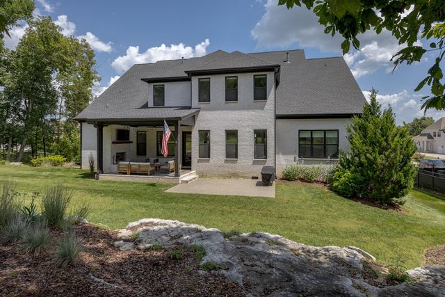 2022 Kingsbarns Dr, Nolensville, TN 37135
