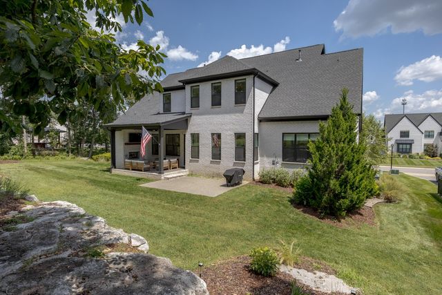 2022 Kingsbarns Dr, Nolensville, TN 37135