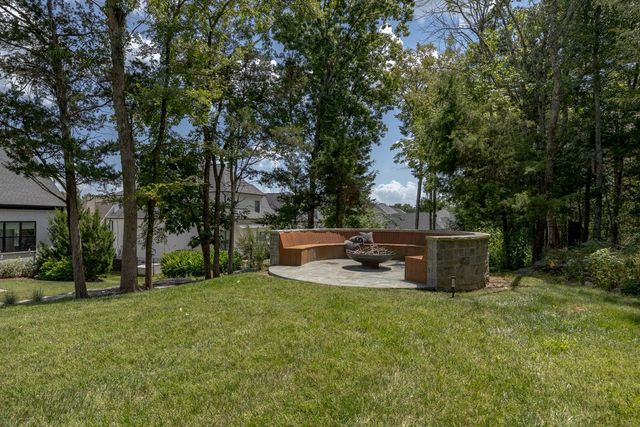 2022 Kingsbarns Dr, Nolensville, TN 37135