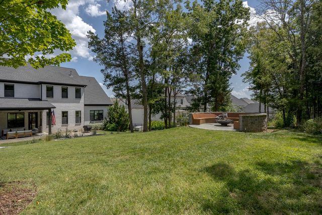 2022 Kingsbarns Dr, Nolensville, TN 37135