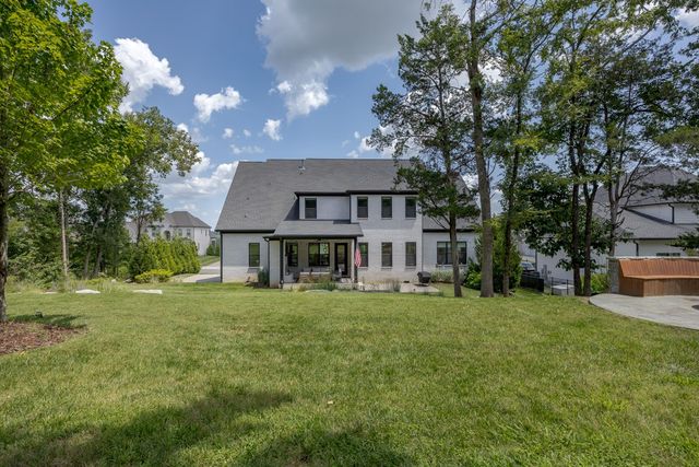 2022 Kingsbarns Dr, Nolensville, TN 37135