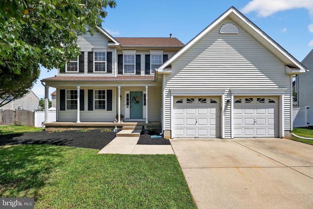 111 HOLLY DR, Swedesboro, NJ 08085