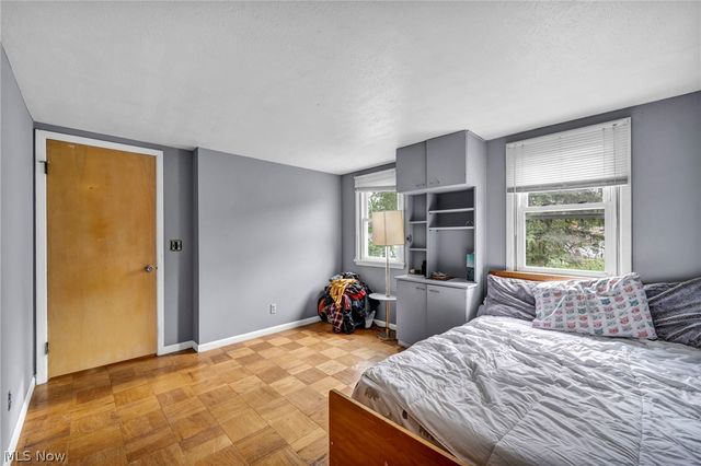 6294 Alexandria Drive, Parma Heights, OH 44130