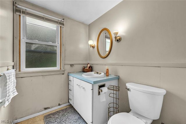 6294 Alexandria Drive, Parma Heights, OH 44130