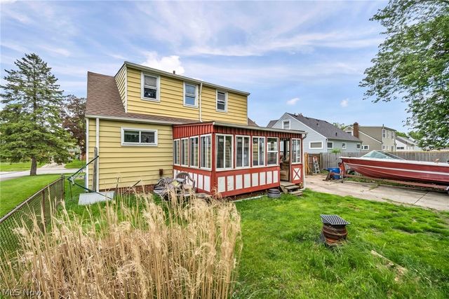 6294 Alexandria Drive, Parma Heights, OH 44130