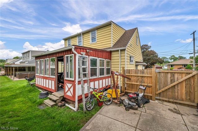 6294 Alexandria Drive, Parma Heights, OH 44130