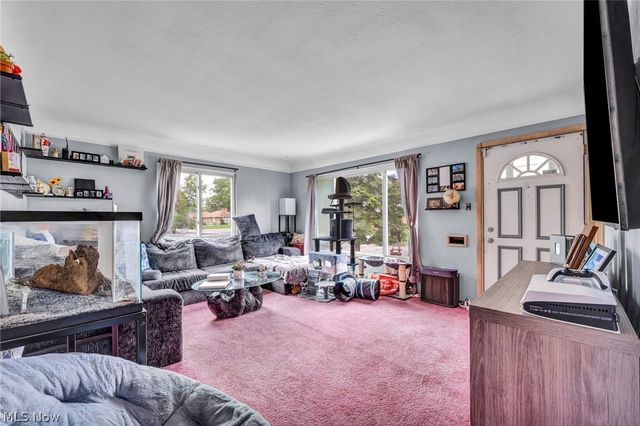 6294 Alexandria Drive, Parma Heights, OH 44130