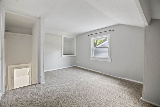 2511 S Victoria, Wichita, KS 67216