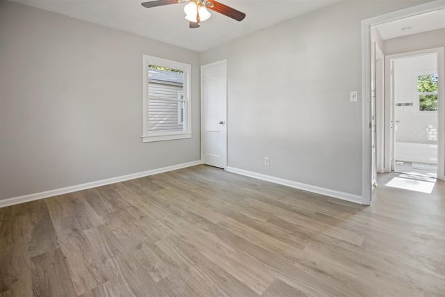 2511 S Victoria, Wichita, KS 67216
