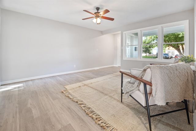 2511 S Victoria, Wichita, KS 67216
