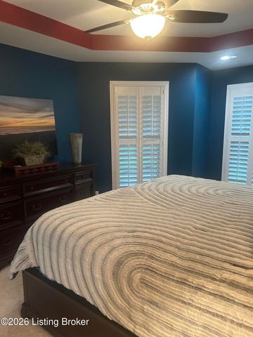 14407 Signature Point Dr, Louisville, KY 40299