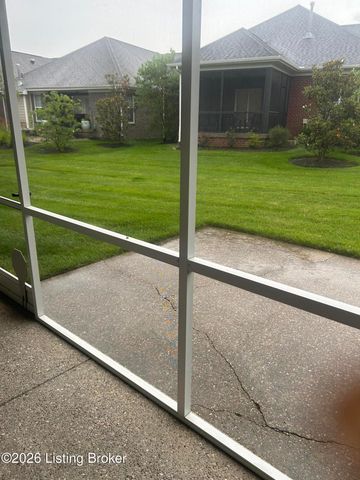 14407 Signature Point Dr, Louisville, KY 40299