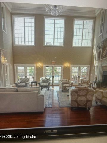 14407 Signature Point Dr, Louisville, KY 40299