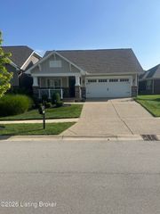 14407 Signature Point Dr, Louisville, KY 40299