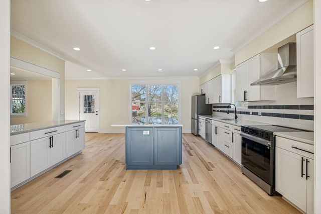 1054 Nichols Cir, E, Gallatin, TN 37066