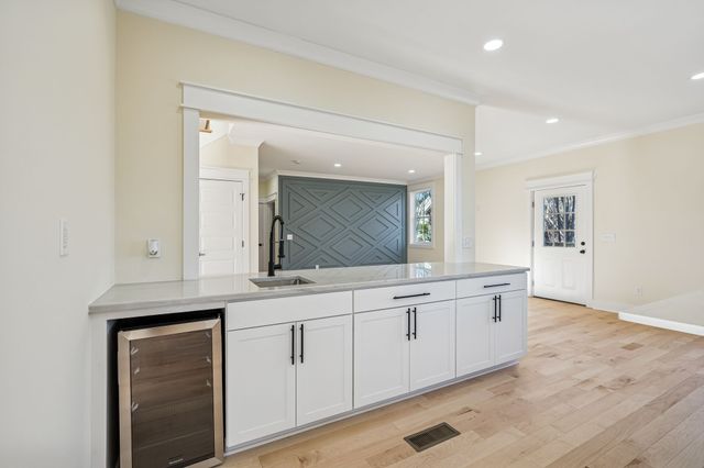 1054 Nichols Cir, E, Gallatin, TN 37066