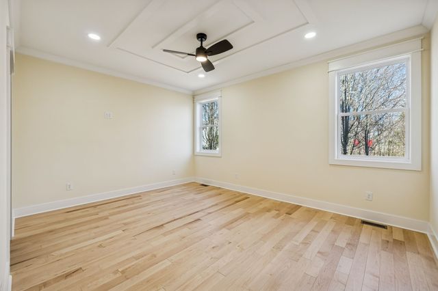 1054 Nichols Cir, E, Gallatin, TN 37066