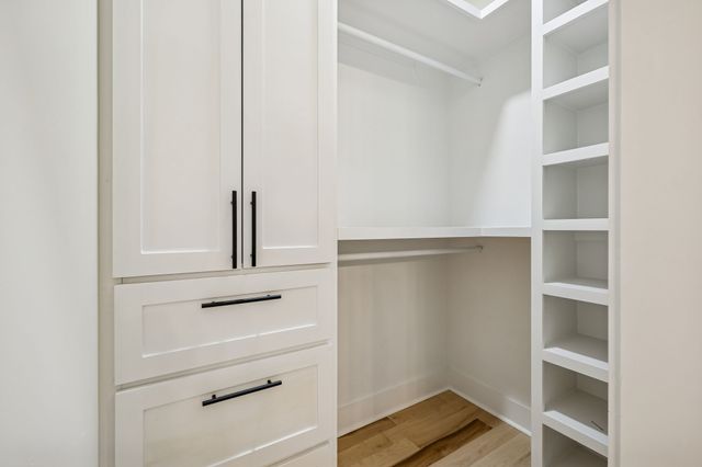 1054 Nichols Cir, E, Gallatin, TN 37066