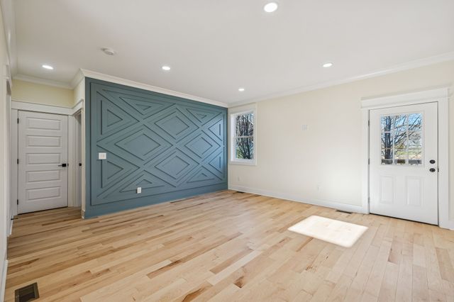 1054 Nichols Cir, E, Gallatin, TN 37066