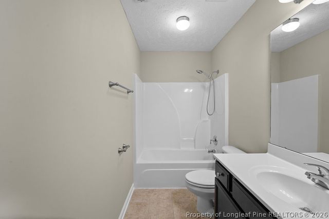 6033 Ecru Court, Fayetteville, NC 28314