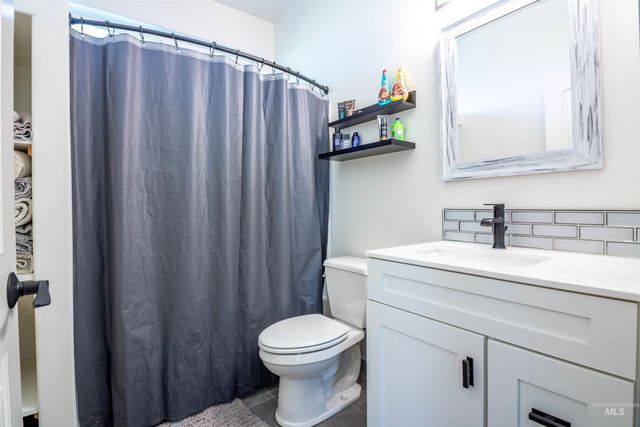 12258 Smith Avenue, Nampa, ID 83651