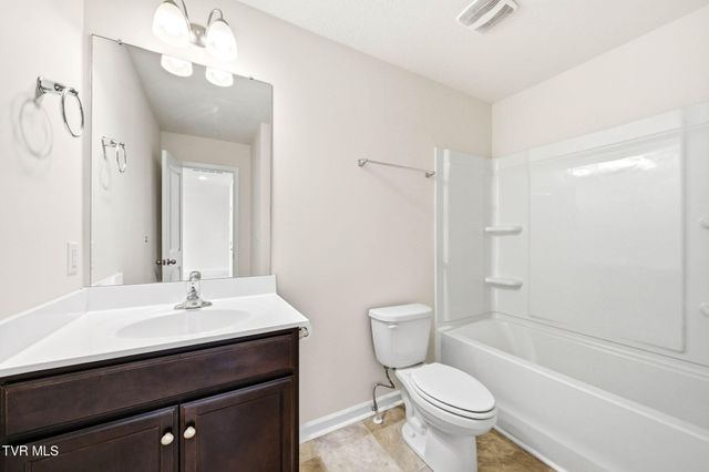 1129 Raccoon Lane, Piney Flats, TN 37686