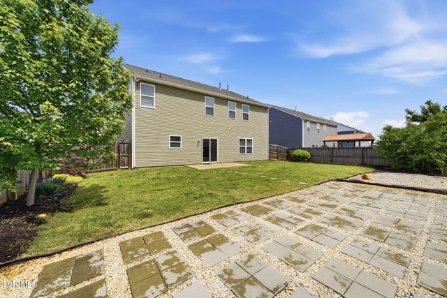 1129 Raccoon Lane, Piney Flats, TN 37686