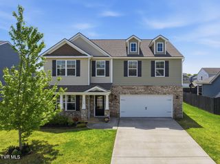 1129 Raccoon Lane, Piney Flats, TN 37686