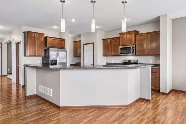 3617 Karner Drive, Shakopee, MN 55379