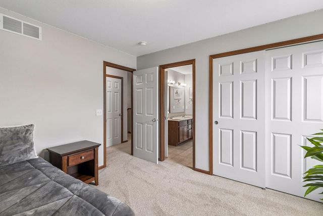 3617 Karner Drive, Shakopee, MN 55379