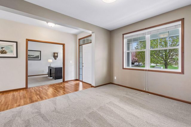 3617 Karner Drive, Shakopee, MN 55379