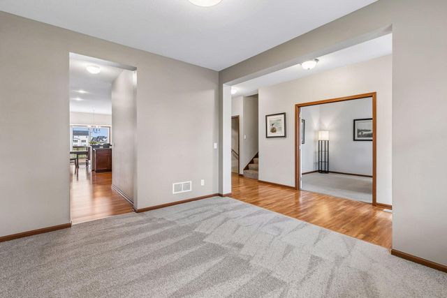 3617 Karner Drive, Shakopee, MN 55379