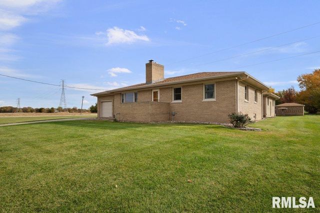 67 Buysse Drive, Coal Valley, IL 61240