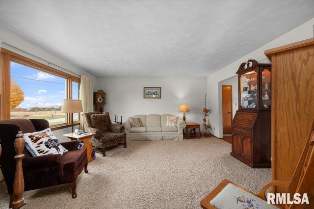 67 Buysse Drive, Coal Valley, IL 61240