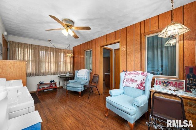 67 Buysse Drive, Coal Valley, IL 61240