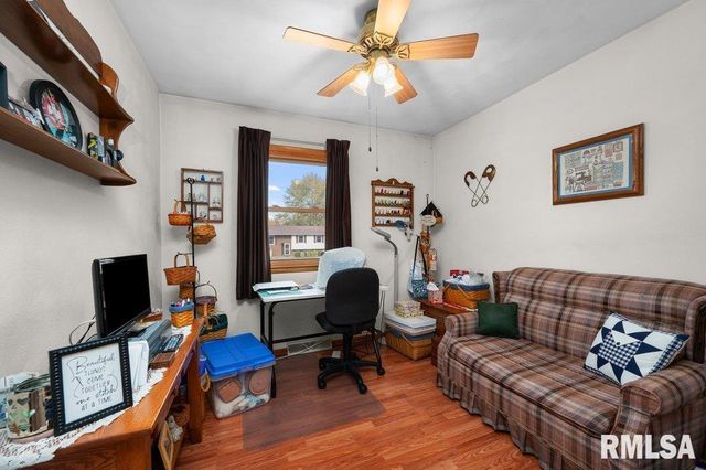 67 Buysse Drive, Coal Valley, IL 61240