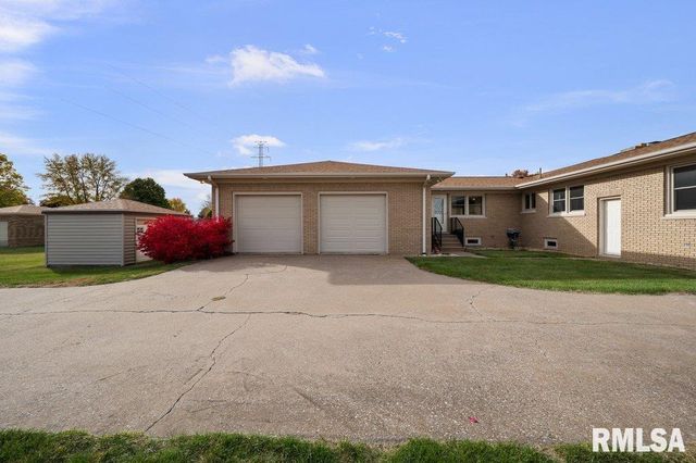 67 Buysse Drive, Coal Valley, IL 61240